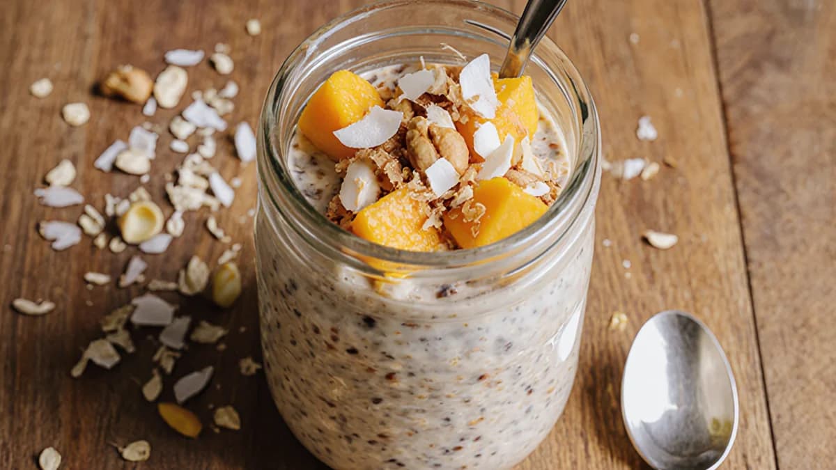 Tropical Mango Overnight Oats